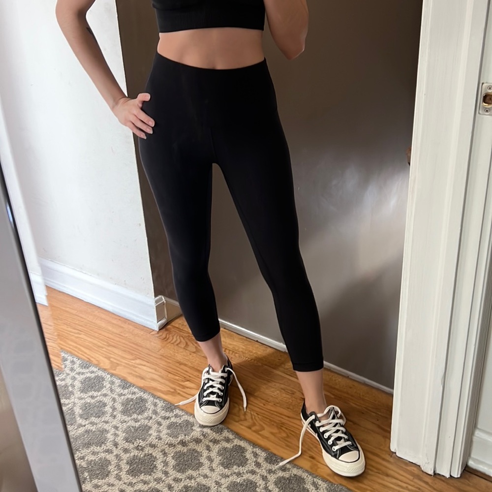 Lululemon align crop 21” black size 2